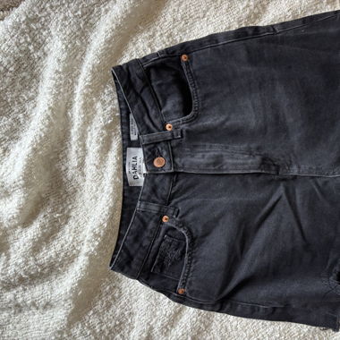 Short en jeans noir délavé 
