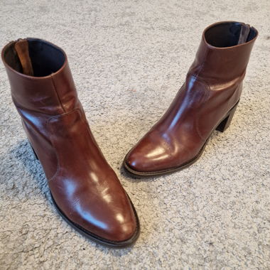 Chic Minelli Leather Ankle Boots 