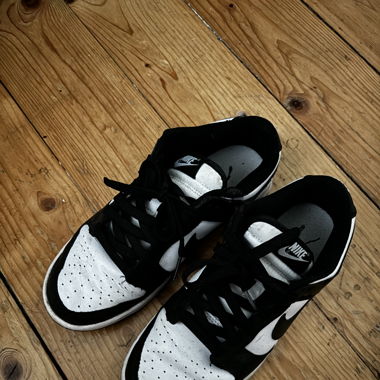 schwarze Dunks