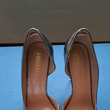 Pumps Grösse 39, 10.5 cm hoch