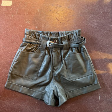 Kunstleder-Shorts