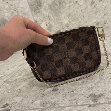 Mini Pochette Louis Vuitton