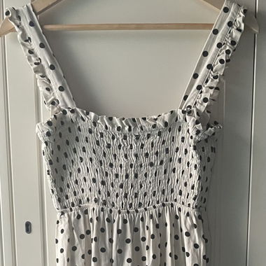 ZARA gepunktetes Kleid