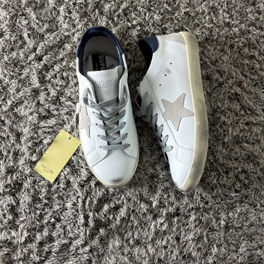 Golden Goose