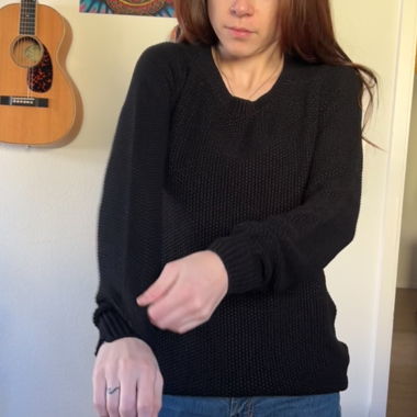 Schwarzer strickpullover