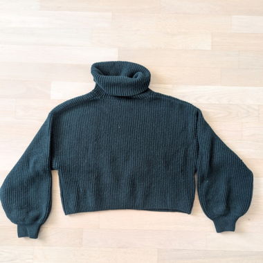 Pull col roulé vert foncé