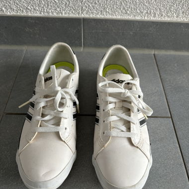 Adidas Sneaker