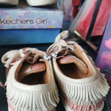 Mädchenschuhe Grösse 28