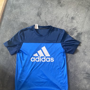 Adidas sport t-shirt