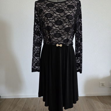 Robe noire en dentelle BODYFLIRT