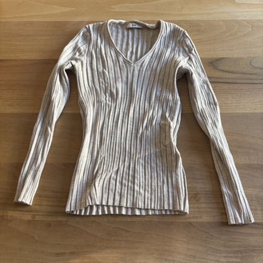 Maglietta beige a maniche lunghe a coste