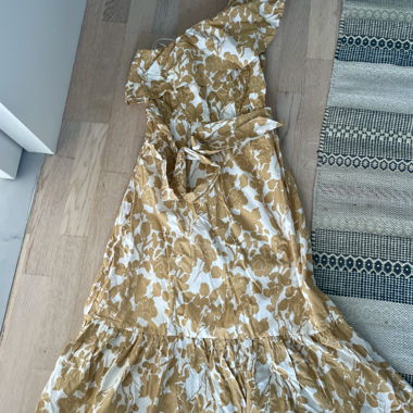 Women’s floral dress