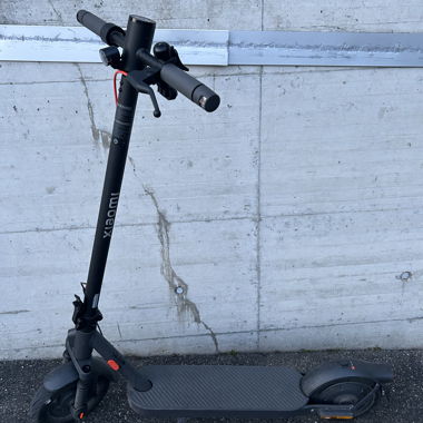 Monopattino elettrico Xiaomi 5 Elite con caricabatterie