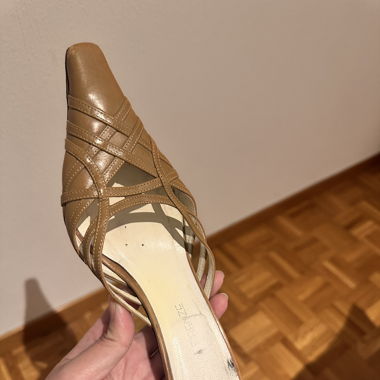 Pointy Kitten Heels in Genuine Leather - Size 37