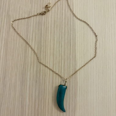 Collier en or avec pendentif émeraude