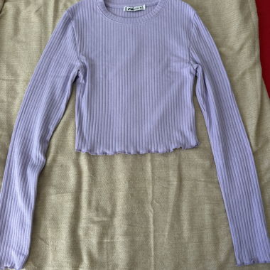 Lilac cropped top