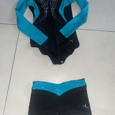 Gym leotard and shorts set