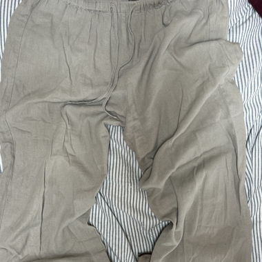 Pantaloni di lino beige
