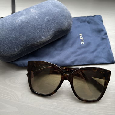 Lunettes de soleil Gucci écaille
