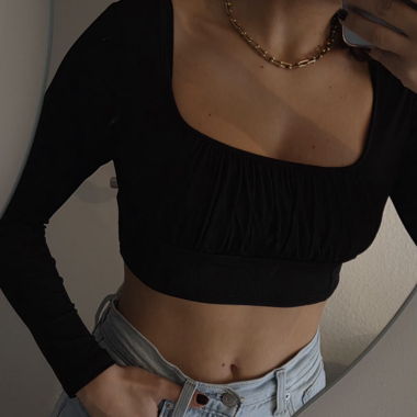 Schwarzes Longsleeve-Crop-Top