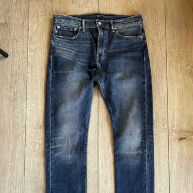 Levis jeans