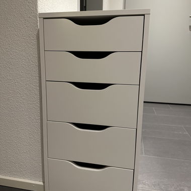 Cassettiera bianca con 5 cassetti IKEA