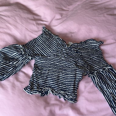 Off- shoulder Top