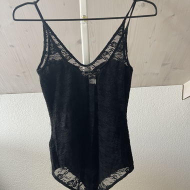 Schwarzer Spitzen-Body