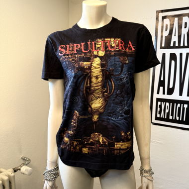 Grafisches Sepultura Band-T-Shirt