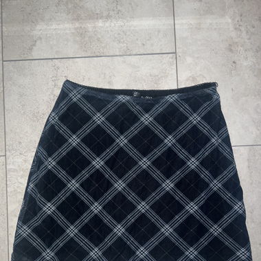 short skirt