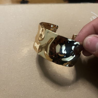 Bracelet manchette doré