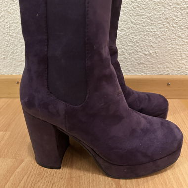 Stivali effetto velluto, viola