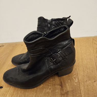 Roberto Santi boots