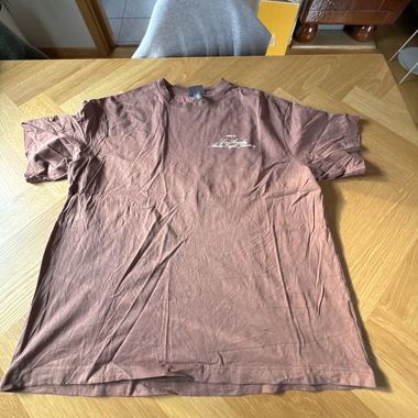 Grafisches T-Shirt braun