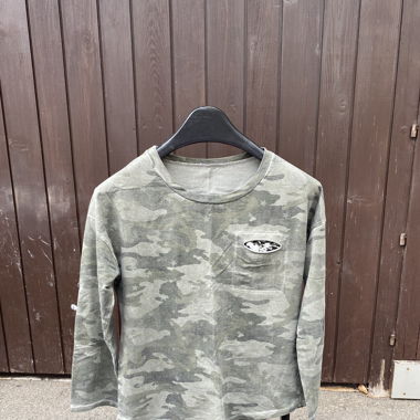 Longsleeve slim fit y2k military pattern