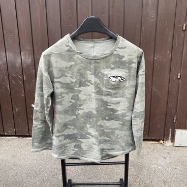Longsleeve slim fit y2k military pattern