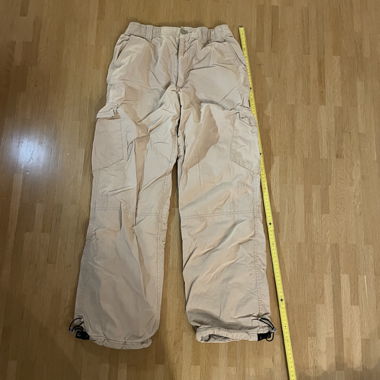 VINTAGE & THRIFTED BEIGE CARGO PANTS