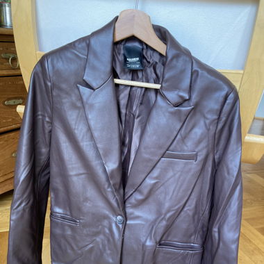 Veste blazer en cuir rouge cerise