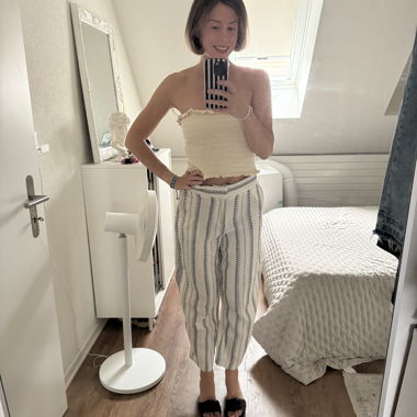 Ankle length trousers