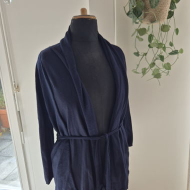 Giacca cardigan blu scuro con cintura annodata