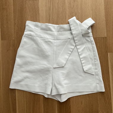 Short blanc à noeud taille S