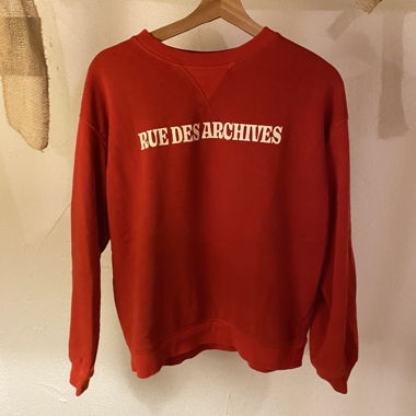Red H&M Sweatshirt "Rue des Archives" S