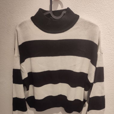 Damenpullover schwarz-weiss gestreift Gr. S