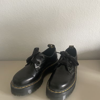 Dr. Martens Holly Plateau