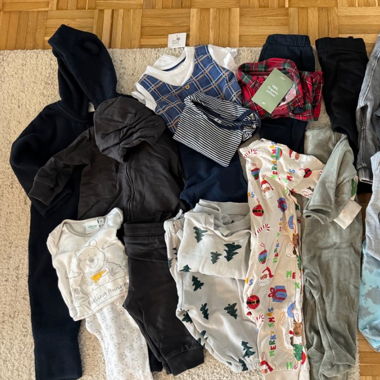 Paket Babykleidung Größe 62–68 
