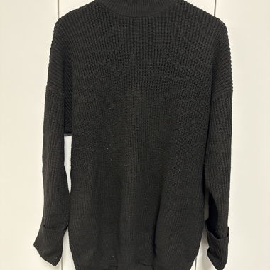Knit sweater