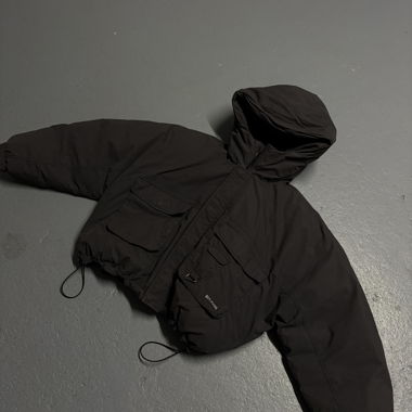 Cropped puffer jacket