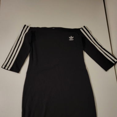 Adidas Kleider schulterfrei
