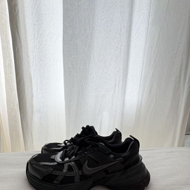 Nike V2K Run