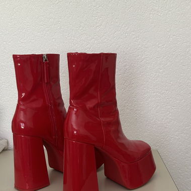 Stivali con plateau rossi Bershka 37 